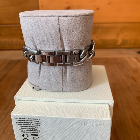 MK watch - Picture 2 of 6